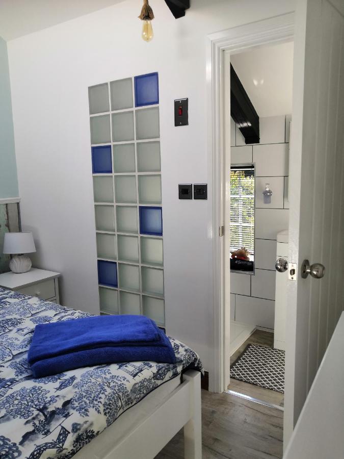 Captivating Isolde Cottage With Pool Near St Ives แคมบอร์น ภายนอก รูปภาพ