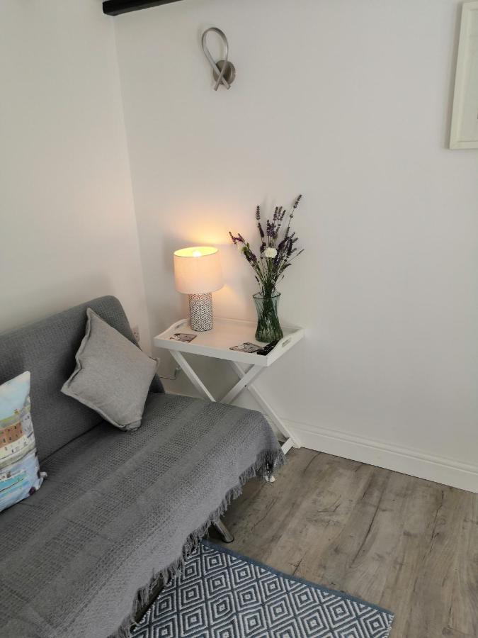 Captivating Isolde Cottage With Pool Near St Ives แคมบอร์น ภายนอก รูปภาพ