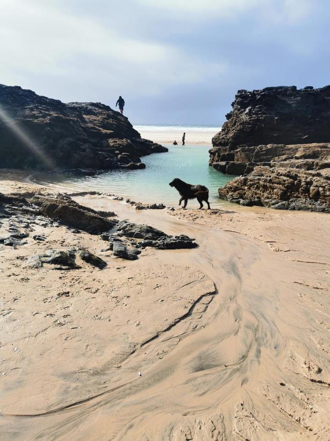 Captivating Isolde Cottage With Pool Near St Ives แคมบอร์น ภายนอก รูปภาพ